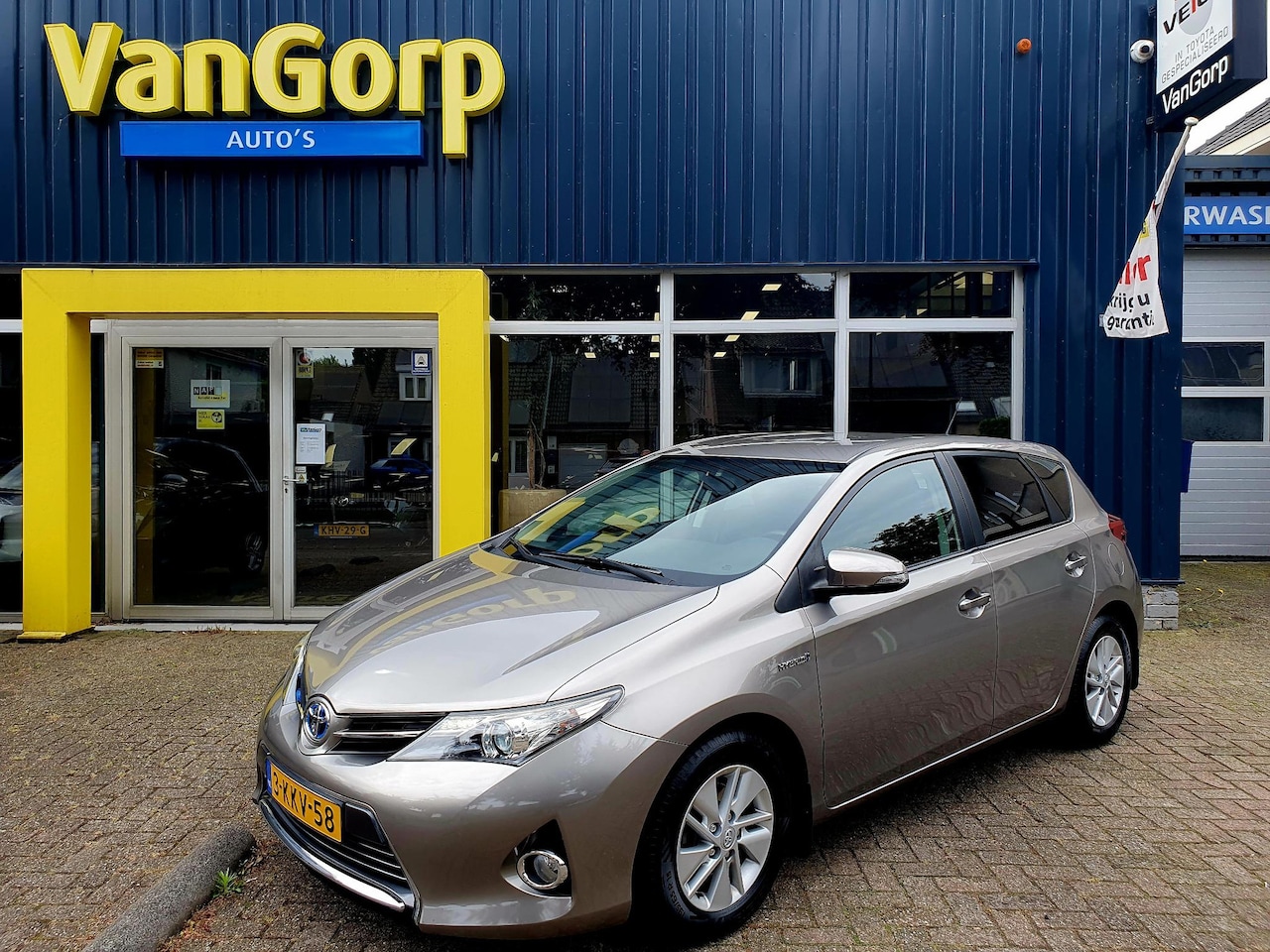 Toyota Auris - 1.8 Hybrid Aspiration All-in prijs! - AutoWereld.nl