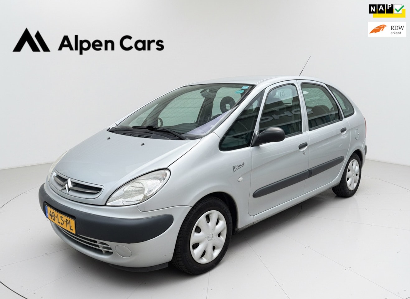 Citroën Xsara Picasso - 1.8i-16V Différence Airco / Cruise controle / Trekhaak / APK 06-2027 - AutoWereld.nl