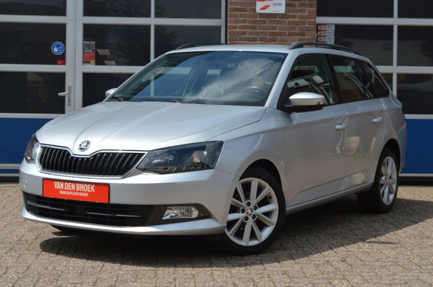 Skoda Fabia Combi - 1.2 TSI Style | CLIMATE - PDC - AutoWereld.nl