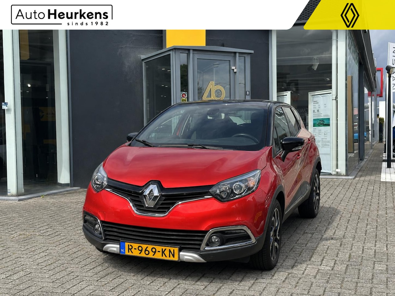 Renault Captur - TCe 120 XMod l Lederen bekleding l DAB l Achteruitrijcamera - AutoWereld.nl