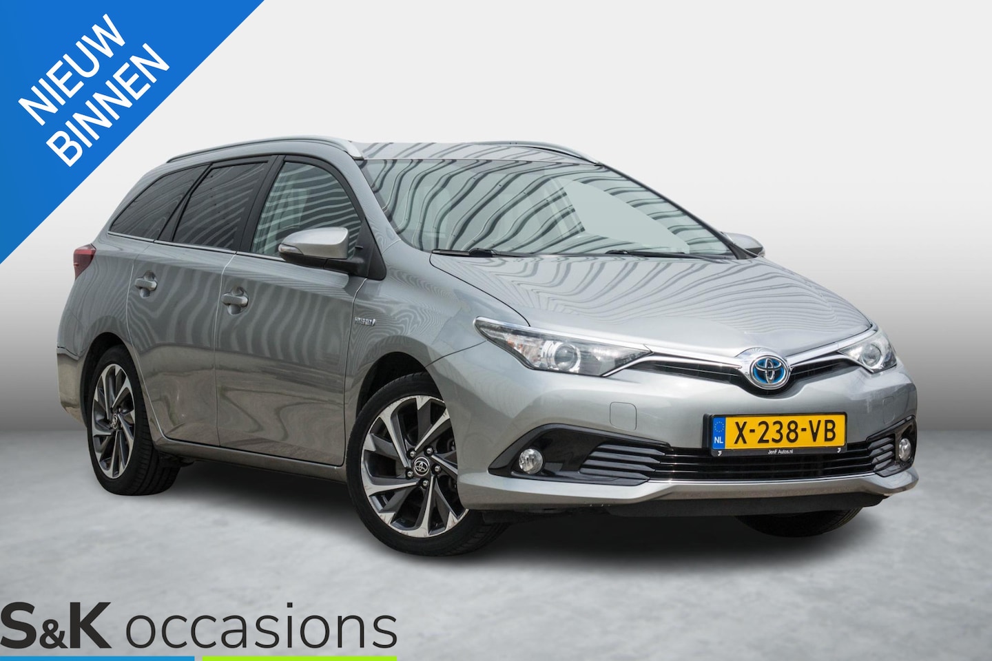 Toyota Auris Touring Sports - 1.8 Hybrid Lease Exclusive 1.8 Hybrid Lease Exclusive - AutoWereld.nl