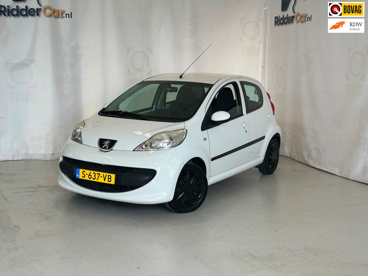 Peugeot 107 - 1.0-12V XR|CARPLAY|NAVI|ELEK RAMEN|ZUINIG| - AutoWereld.nl