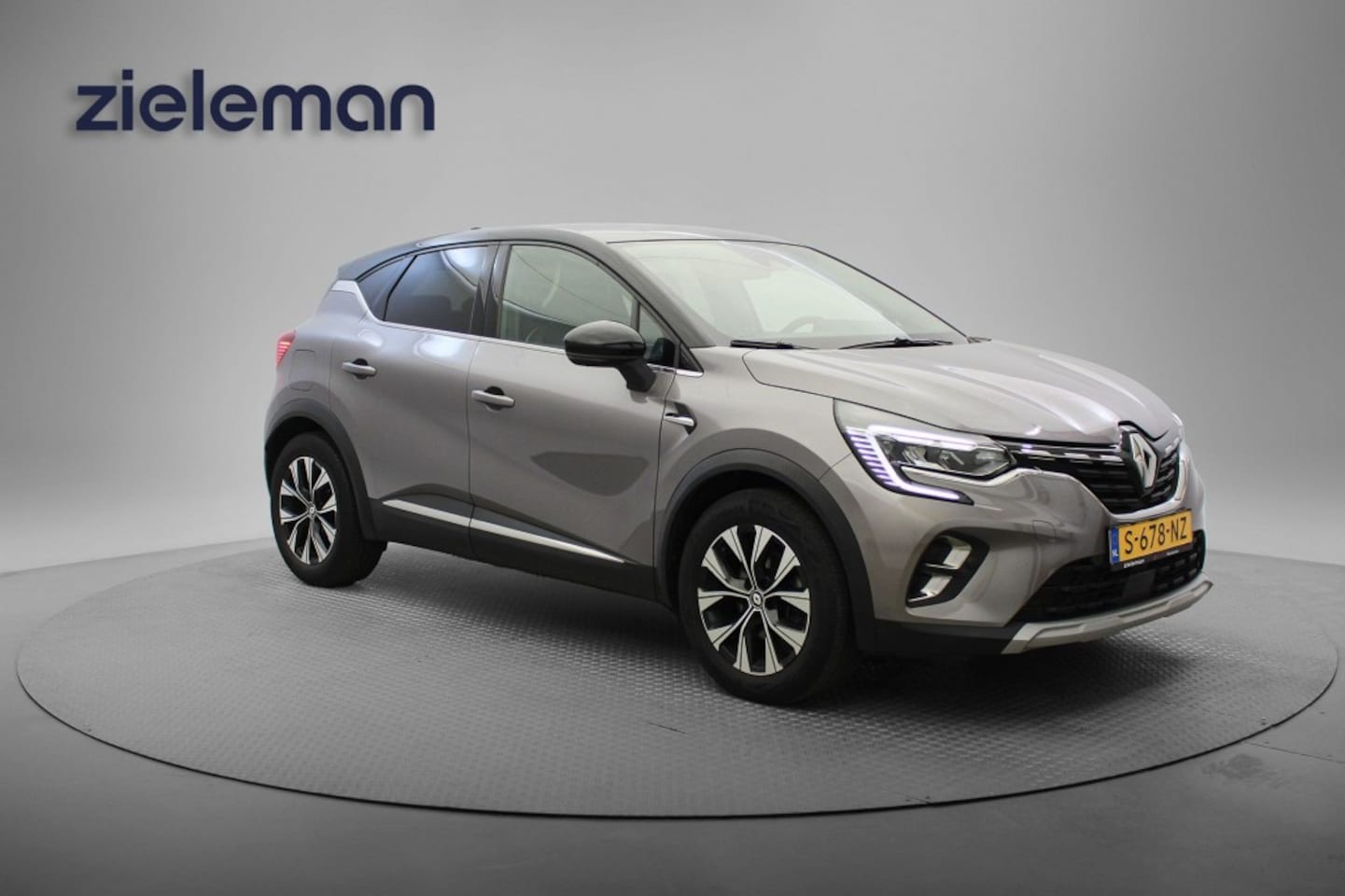Renault Captur - 1.6 E-Tech full hybrid 145 techno - Digitaal Cockpit, Carplay, Camera, Half Leer - AutoWereld.nl