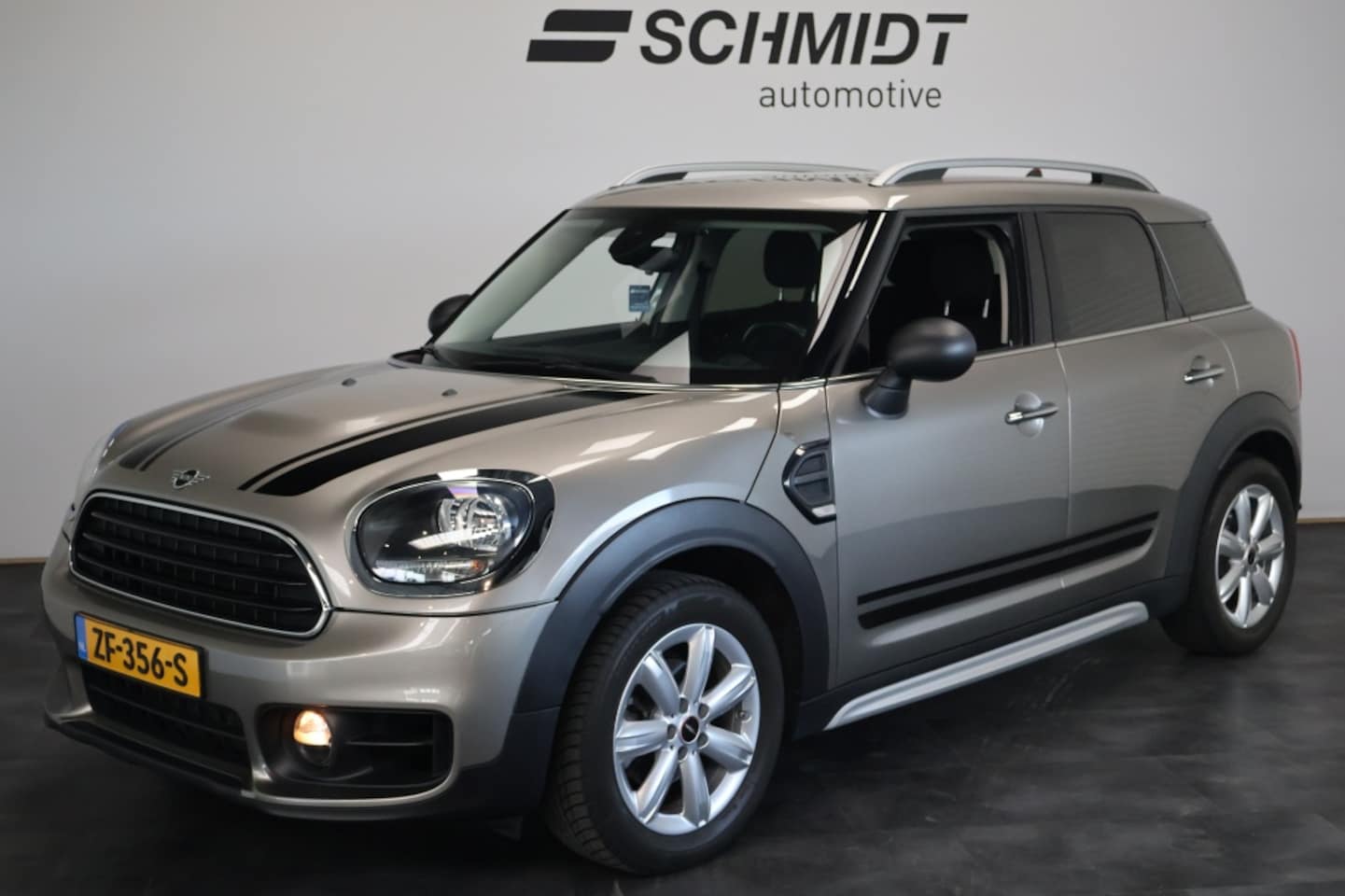 MINI Countryman - Mini 1.5 Business Edition | Trekhaak | Navigatie | Cruise Control - AutoWereld.nl