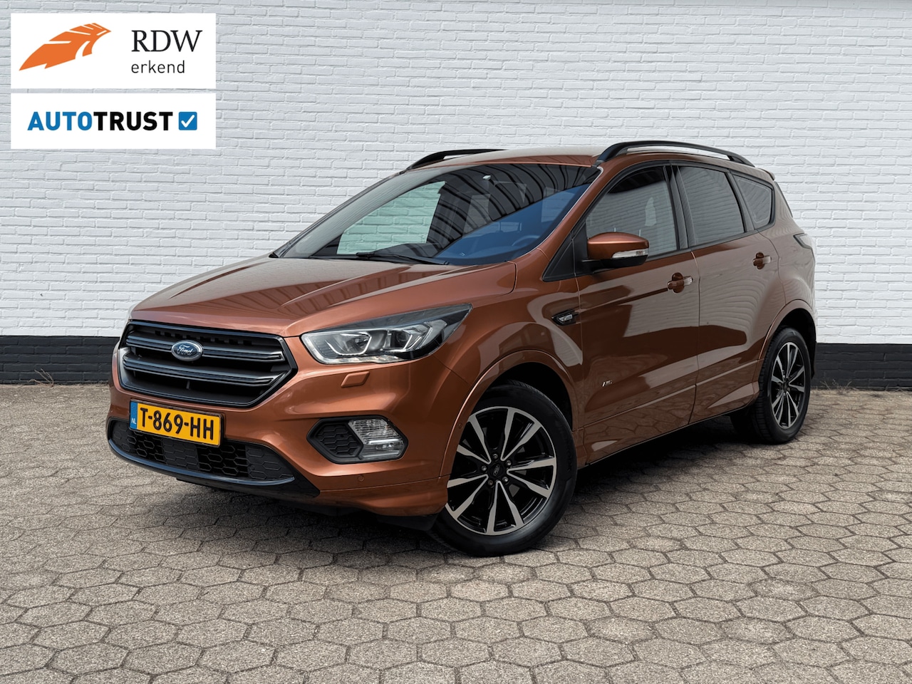 Ford Kuga - 1.5 ST-Line 4WD l TREKHAAK l AUTOMAAT l NETTE STAAT! - AutoWereld.nl