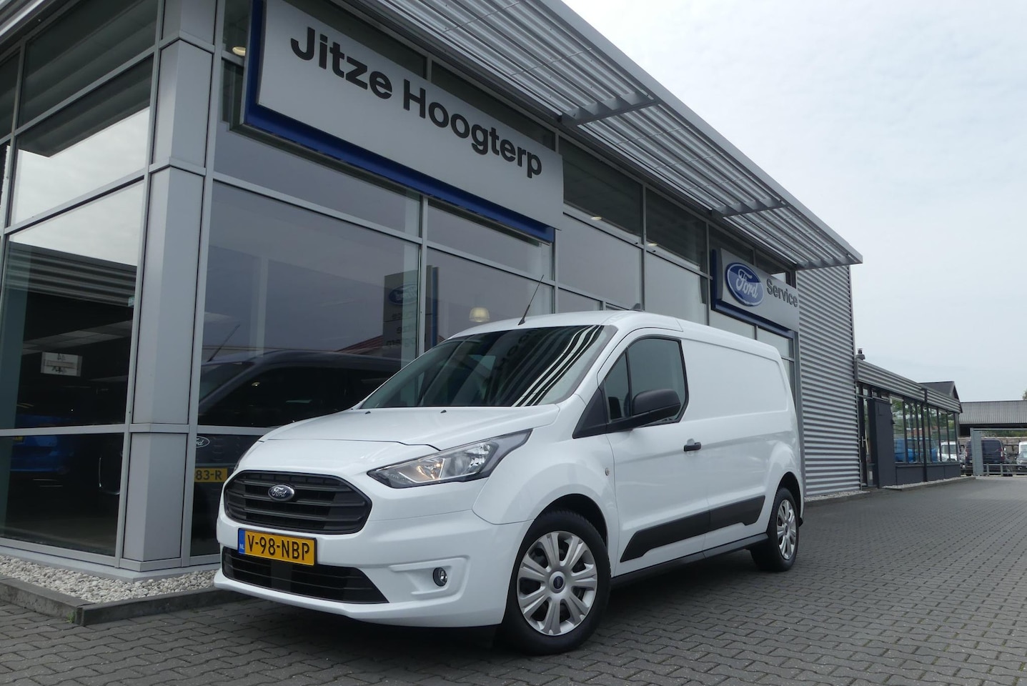 Ford Transit Connect - 1.0 Ecoboost L2 Trend INCL. BPM & BTW, CRUISE, AIRCO, PDC, VOORRUITVERWARMING, ELEKT. RAME - AutoWereld.nl