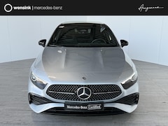 Mercedes-Benz A-klasse - 180 Star Edition AMG Line | Nightpakket | Sfeerverlichting | MULTIBEAM LED | Stoelverwarmi