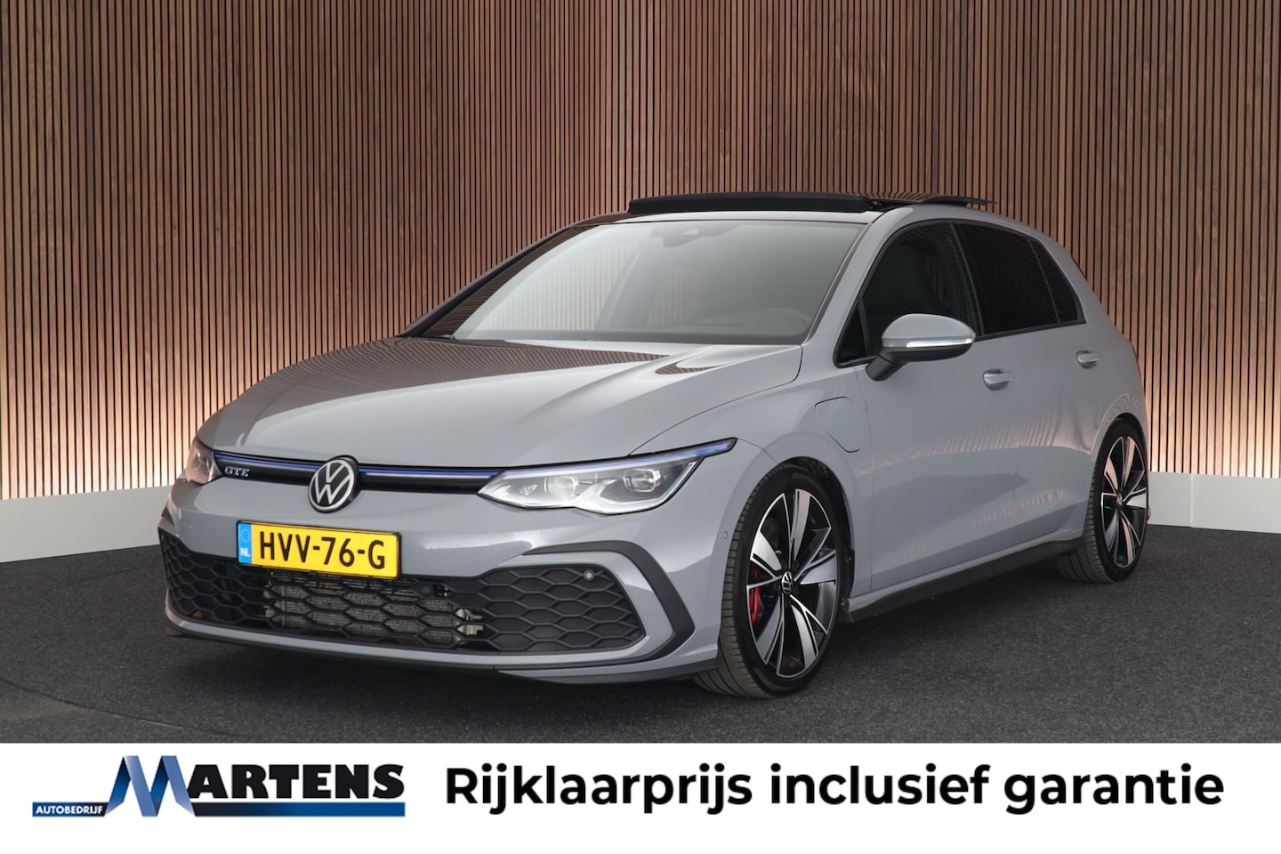 Volkswagen Golf - 1.4 245pk eHybrid GTE Panoramadak HUD Camera Navigatie Stoelverwarming - AutoWereld.nl