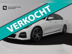 BMW 3-serie - 320i High Executive Edition (PANORAMADAK, CAMERA, SFEERVERLICHTING, STOELVERWARMING, DIGIT
