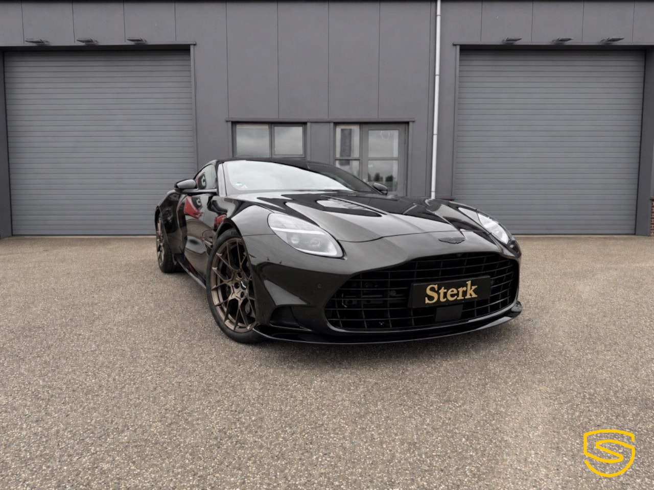 Aston Martin Vanquish - Onbekend - AutoWereld.nl