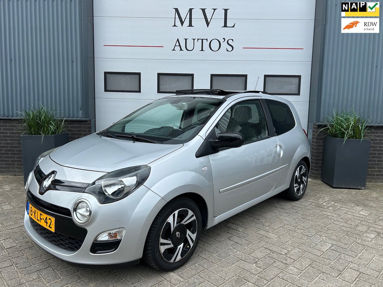 Renault Twingo - 1.2-16V Dynamique 1.2 16V Dynamique - AutoWereld.nl