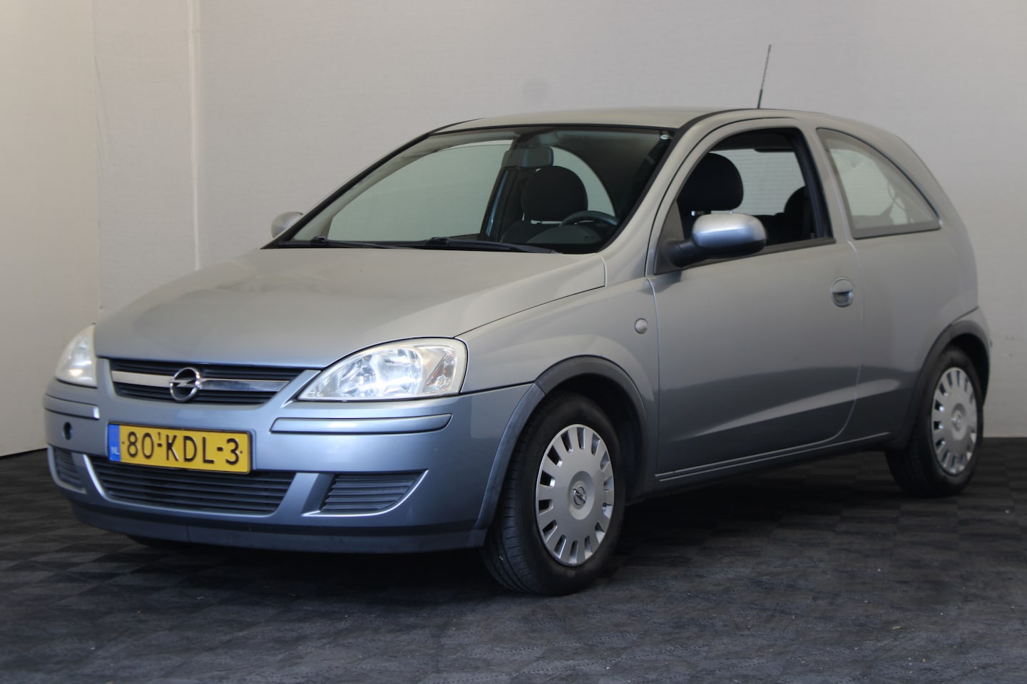 Opel Corsa - 1.2-16V Rhythm 1.2-16V Rhythm - AutoWereld.nl