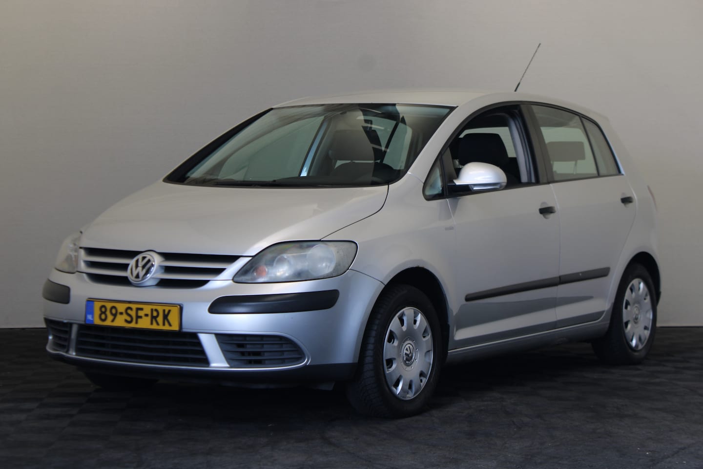 Volkswagen Golf Plus - 1.6 Comfortline 1.6 Comfortline - AutoWereld.nl
