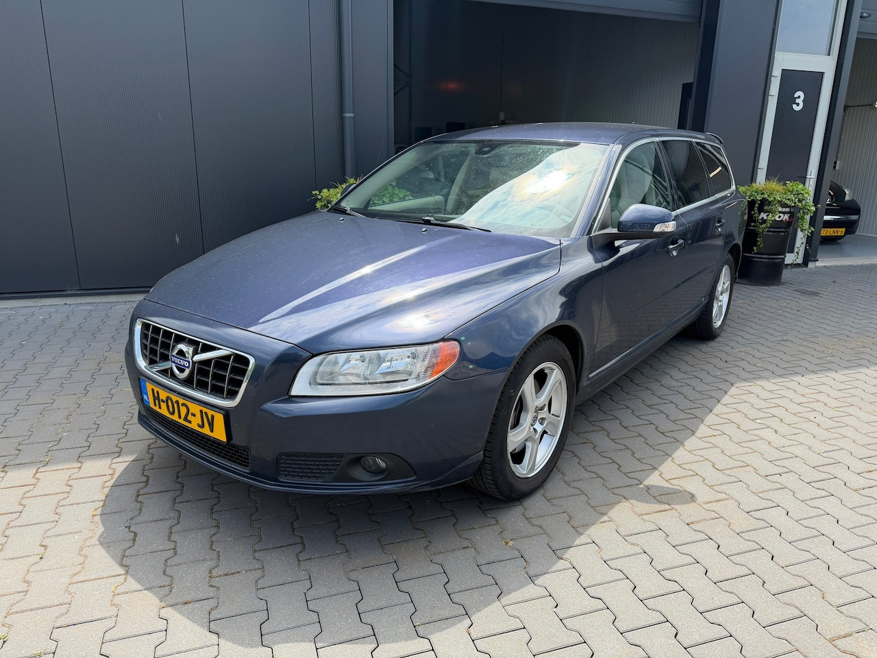 Volvo V70 - 2.0 D3 Momentum 2.0 D3 Momentum - AutoWereld.nl
