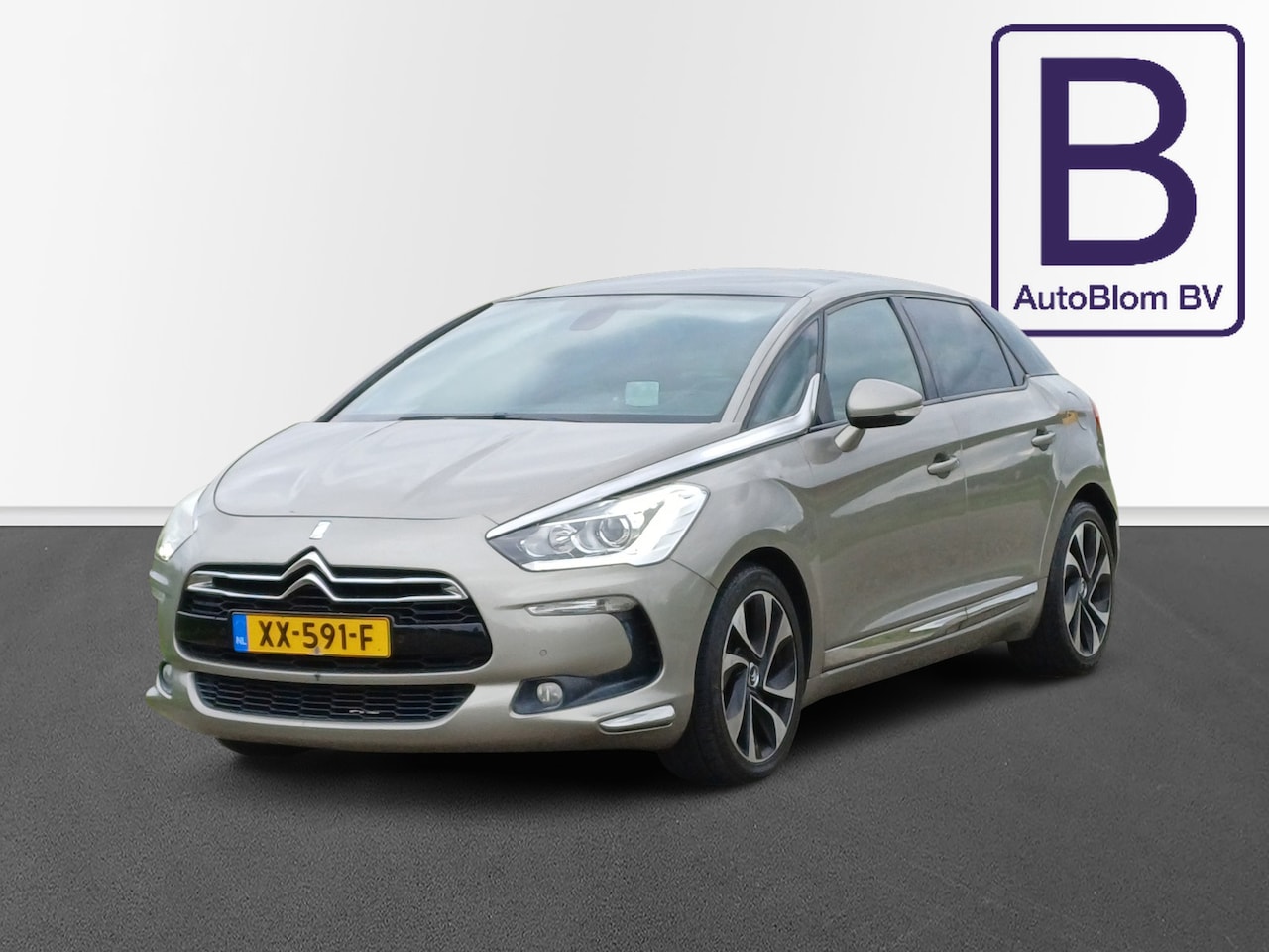 Citroën DS5 - 1.6 THP So Chic /Inruilkoopje!/Leuke auto!/APK tot 19-05-2027/ - AutoWereld.nl