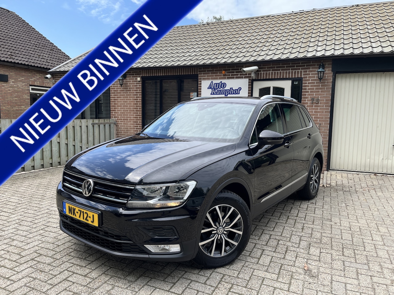 Volkswagen Tiguan - 2.0 TDI Connected Series Trekhaak - AutoWereld.nl