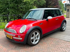 MINI Cooper - 1.6 Chili | Leer | Airco | 18 inch
