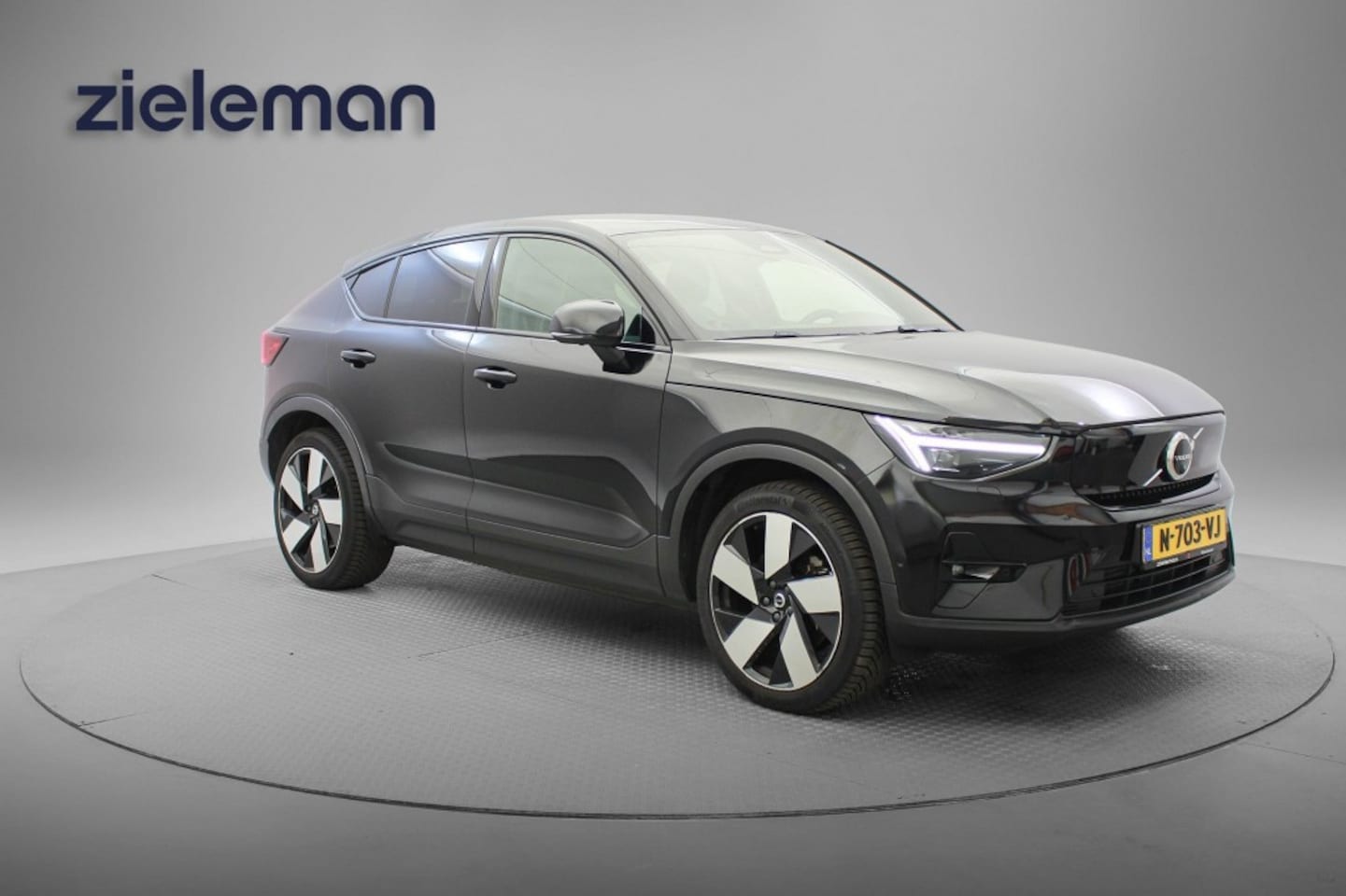 Volvo C40 - Recharge Twin 78 kWh - Panorama, Carplay, 360 Camera, Half Leer, Memory, SOH 89,2% - AutoWereld.nl
