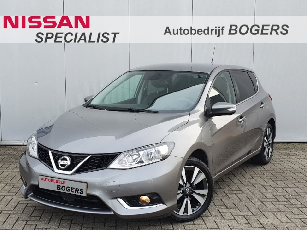 Nissan Pulsar - 1.2 DIG-T N-Connecta + Technology Pack, half lederen bekleding, navigatie, 360 graden came - AutoWereld.nl