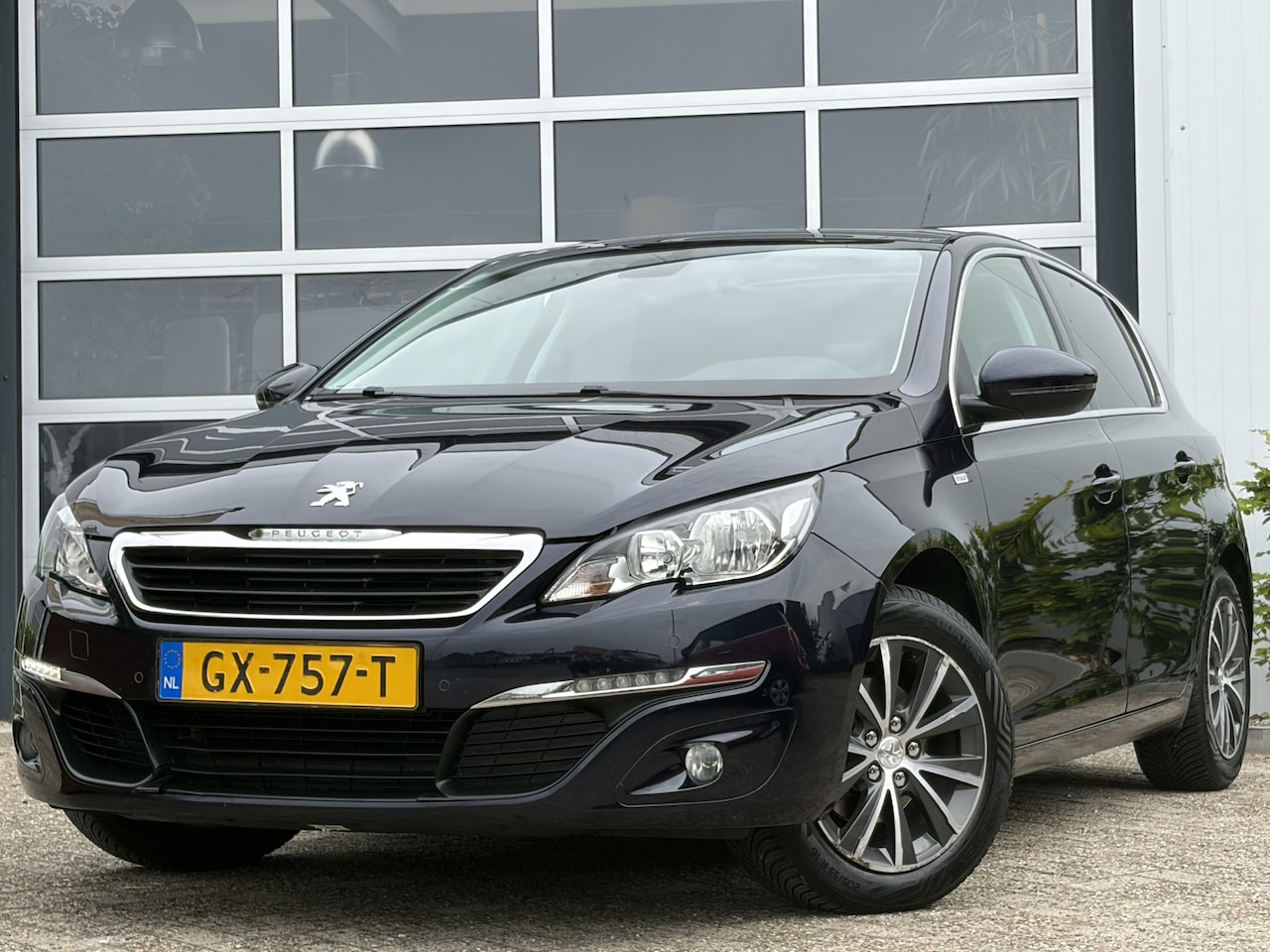 Peugeot 308 - 1.2 PureTech Style 131pk | Audio-navigatie full map | Cruise control | Dab | Isofix bevest - AutoWereld.nl