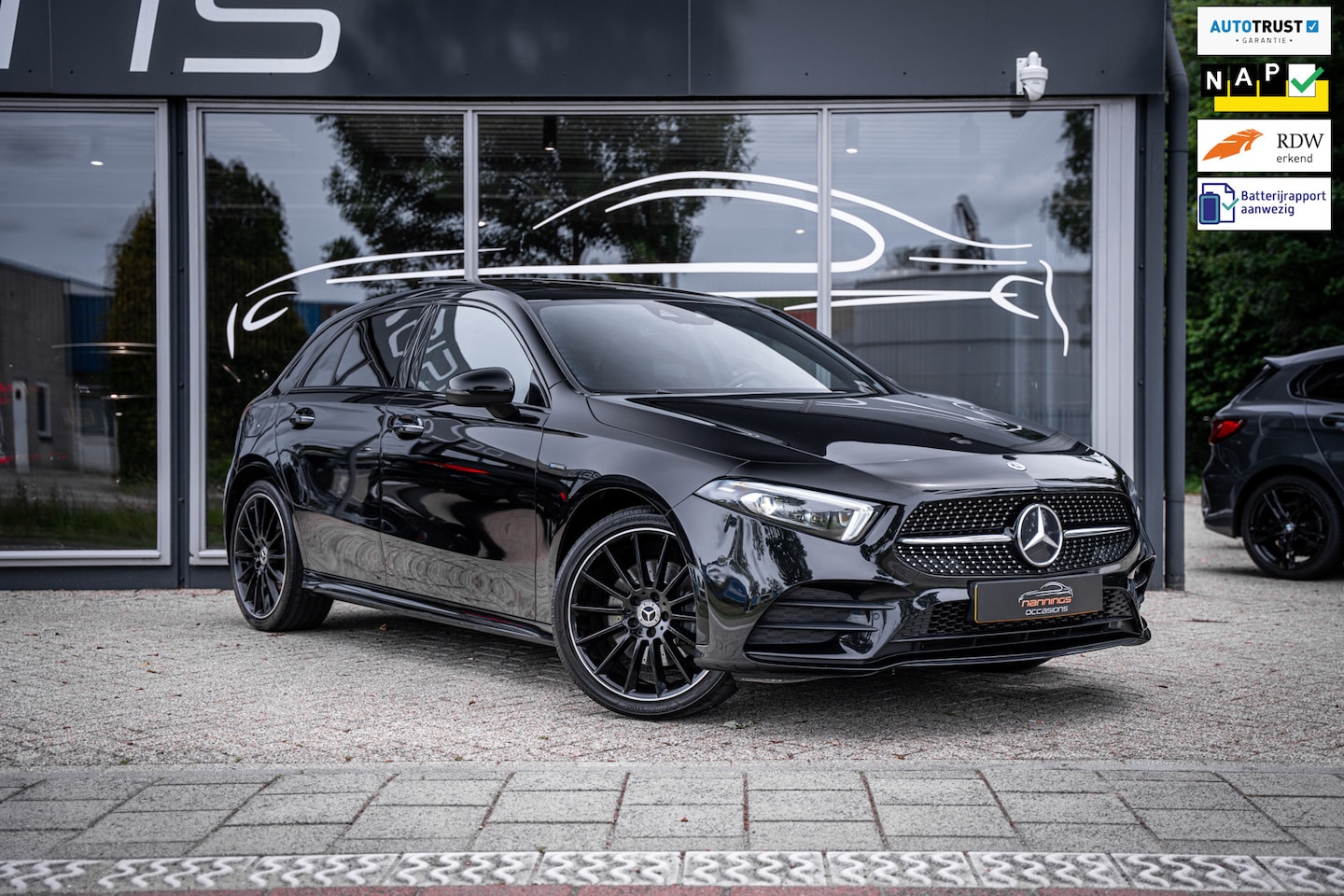 Mercedes-Benz A-klasse - 250 e Business Solution AMG Limited|99,2%SOH|Pano|Keyless|Memory|CarPlay|Digital Cockpit|A - AutoWereld.nl