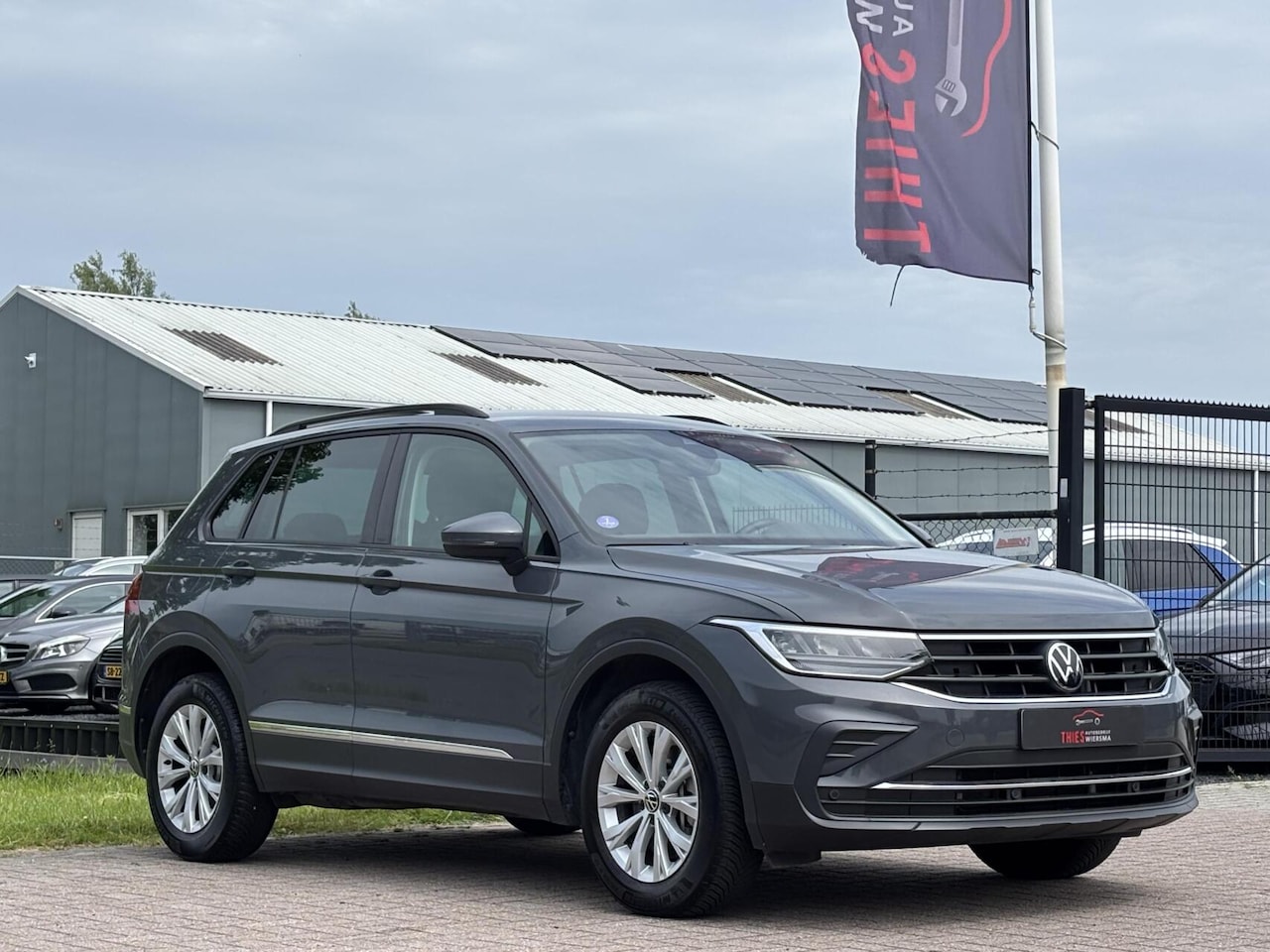 Volkswagen Tiguan - 1.4 TSI eHybrid Business+ keyless camera - AutoWereld.nl