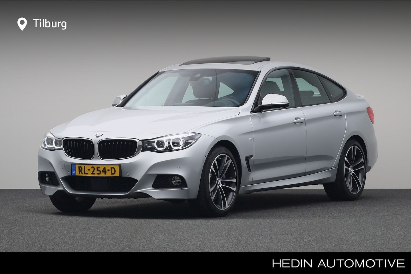 BMW 3-serie Gran Turismo - 330i High Executive | Glazen panoramadak | Harman Kardon | Comfort Access | Verwarmde voor - AutoWereld.nl