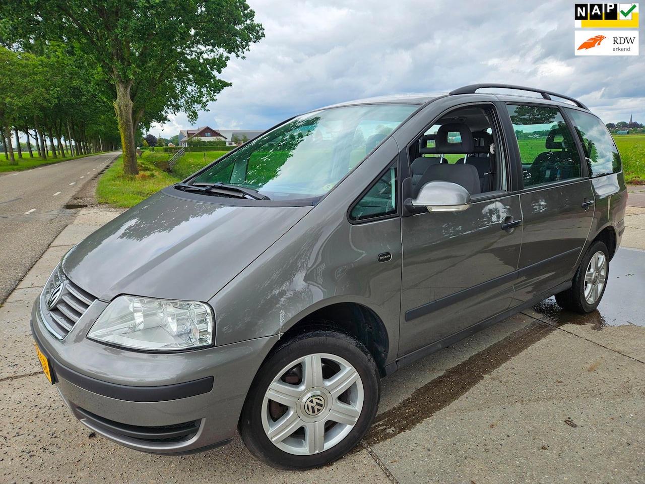 Volkswagen Sharan - 1.9 TDI Trendline/ climatronic/7 persoons/ bj 2008 ( euro 4) - AutoWereld.nl