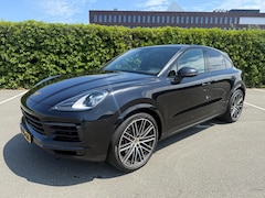 Porsche Cayenne Coupé - 3.0 E-Hybrid Porsche Cayenne Coupe, 462pk E-hybrid | Sport Design | Zwart
