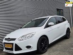 Ford Focus Wagon - 1.6 TDCI ECOnetic 12-2013 Frozen White