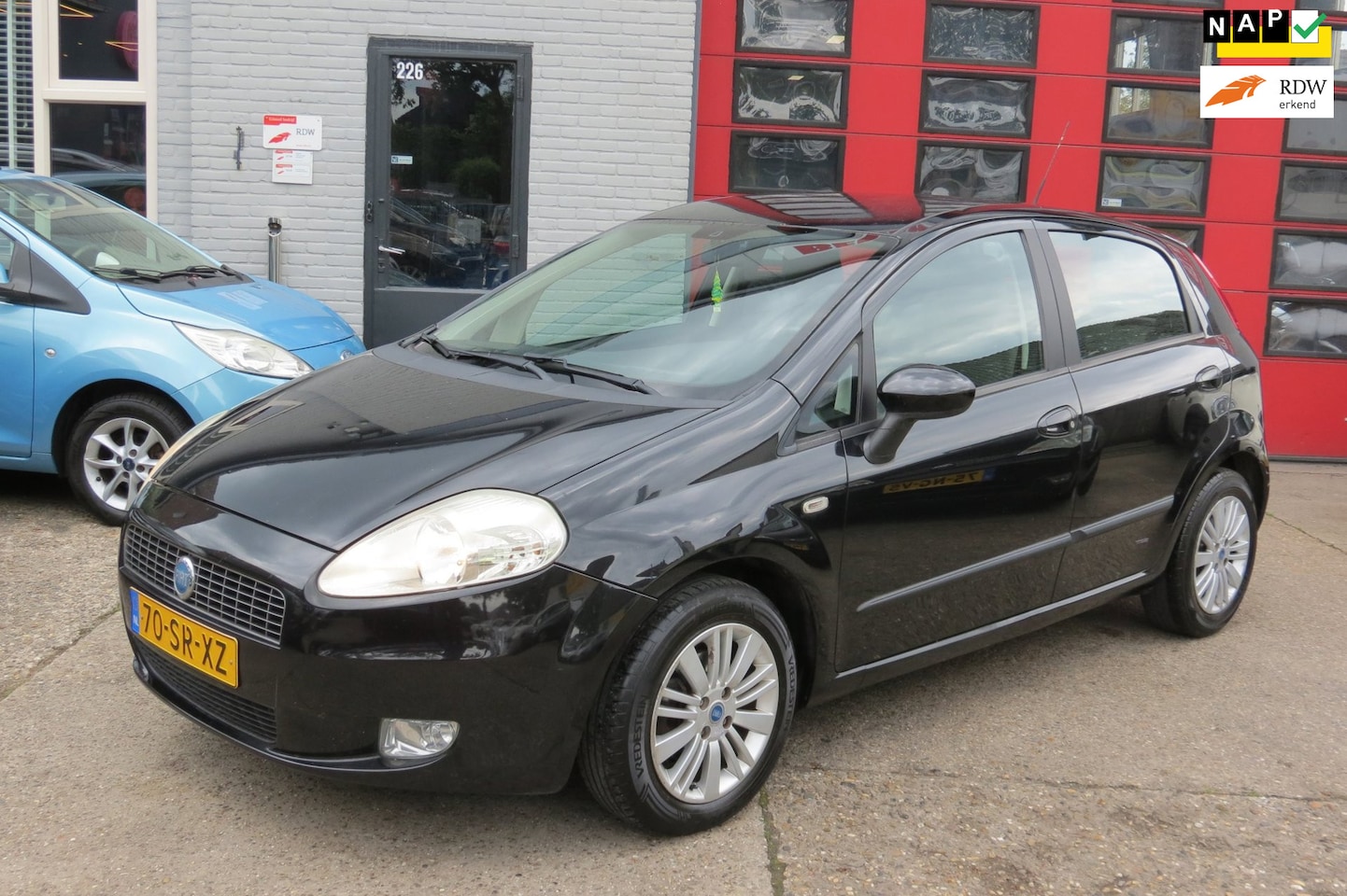Fiat Grande Punto - 1.4 Edizione Prima 1.4 Edizione Prima ,5 DEURS, AIRCO - AutoWereld.nl