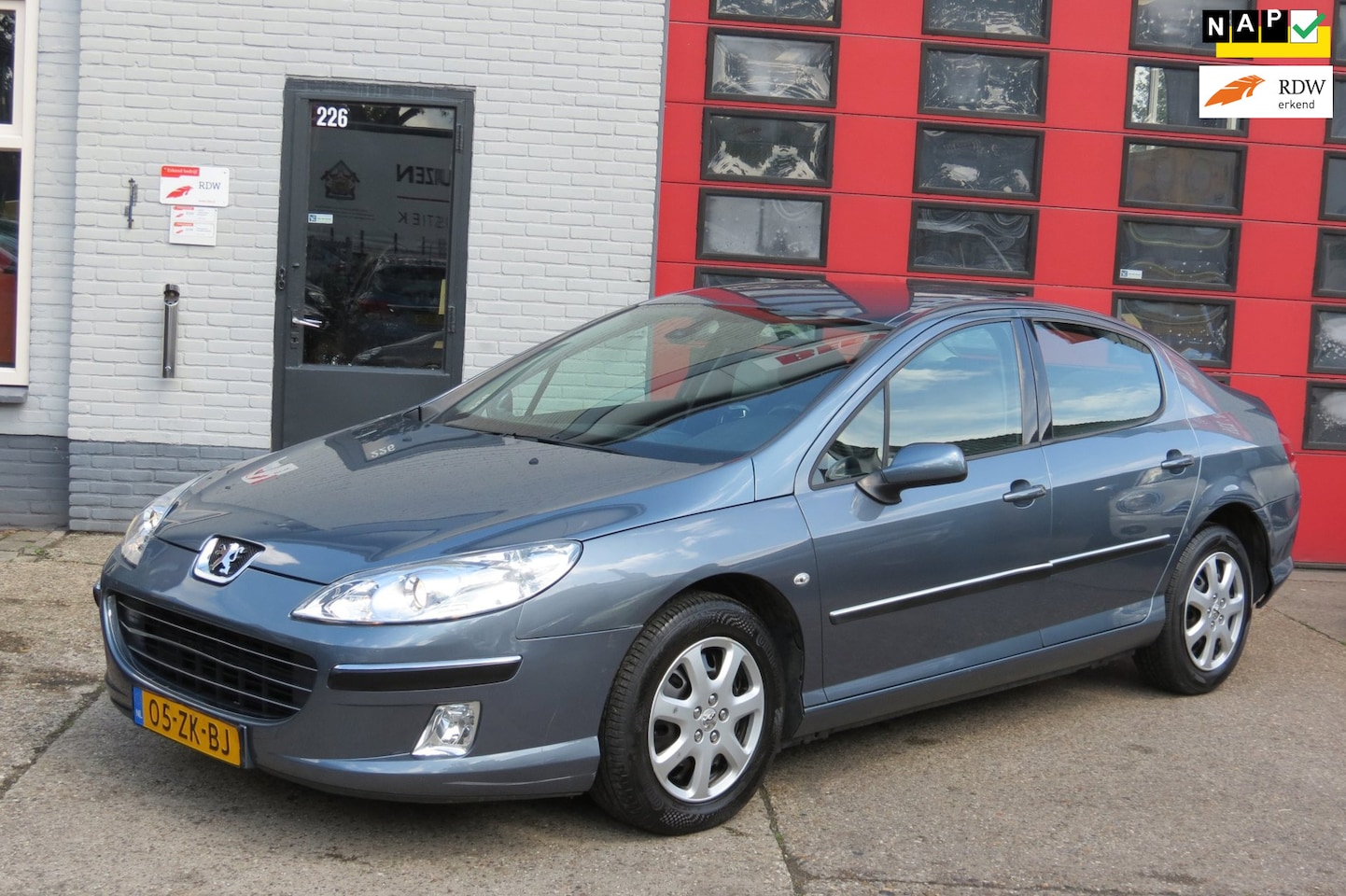 Peugeot 407 - 2.0-16V ST 2.0-16V ST , AUTOMAAT , 103.000 Km ! - AutoWereld.nl