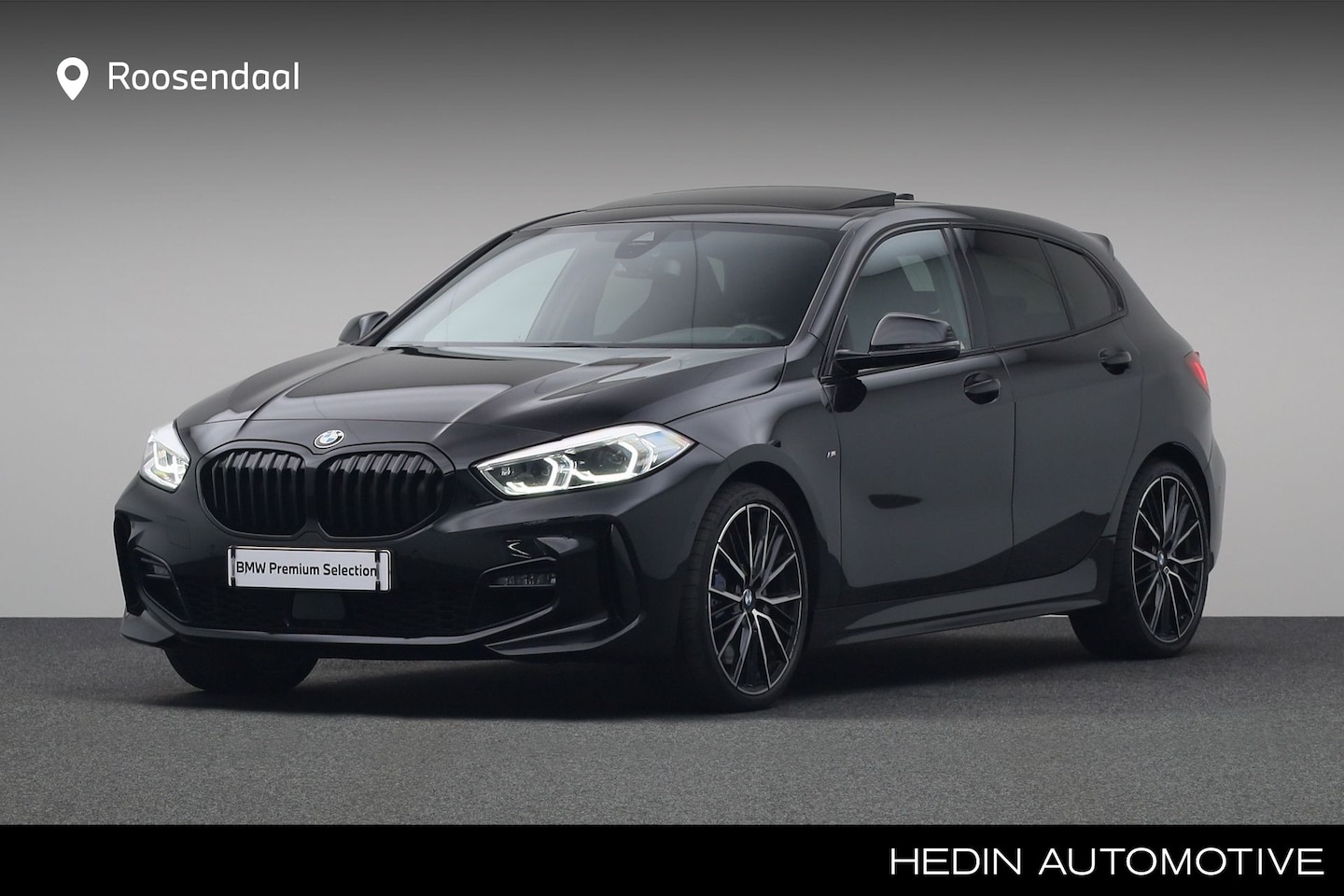 BMW 1-serie - 120i Executive M-Sport | Panoramadak | Harman Kardon | 19 inch | Stuurverwarming | - AutoWereld.nl