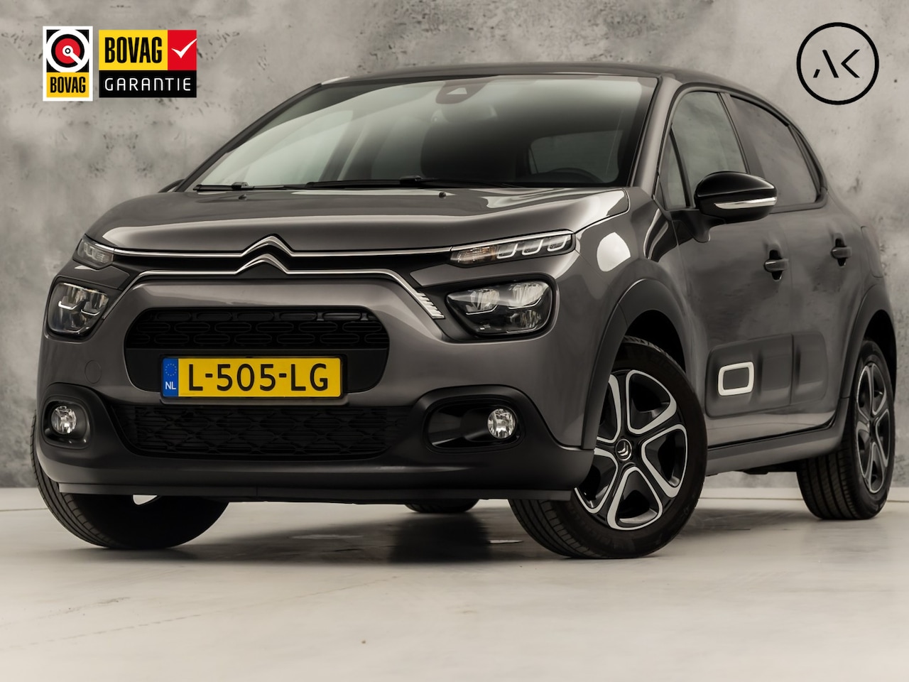 Citroën C3 - 1.2 PureTech Sport (APPLE CARPLAY, NAVIGATIE, PARKEERSENSOREN, SPORTSTOELEN, GETINT GLAS, - AutoWereld.nl