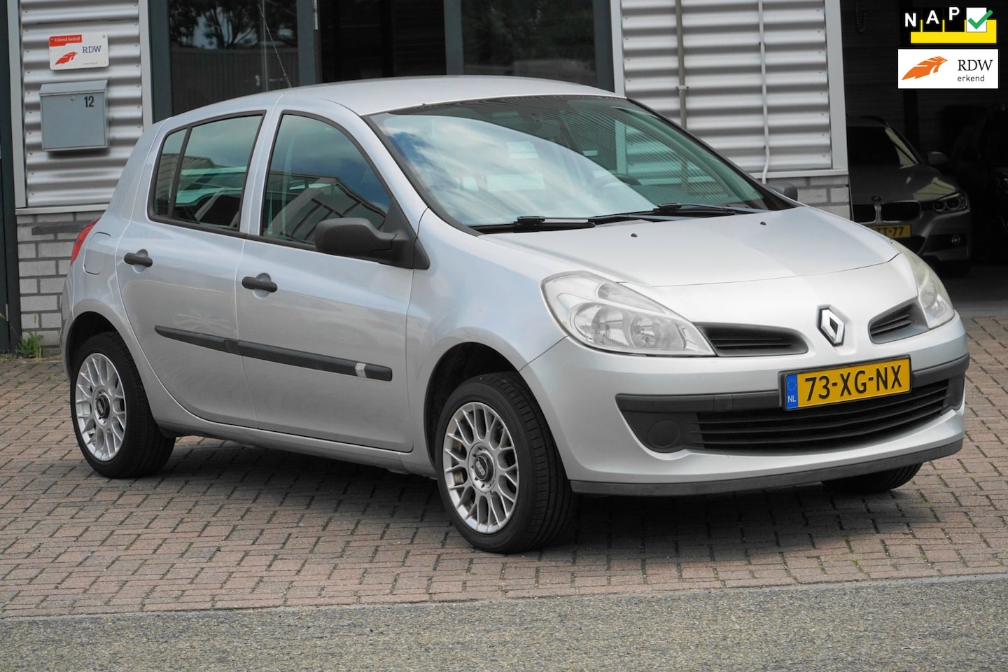 Renault Clio - 1.2-16V Business Line AIRCO - AutoWereld.nl