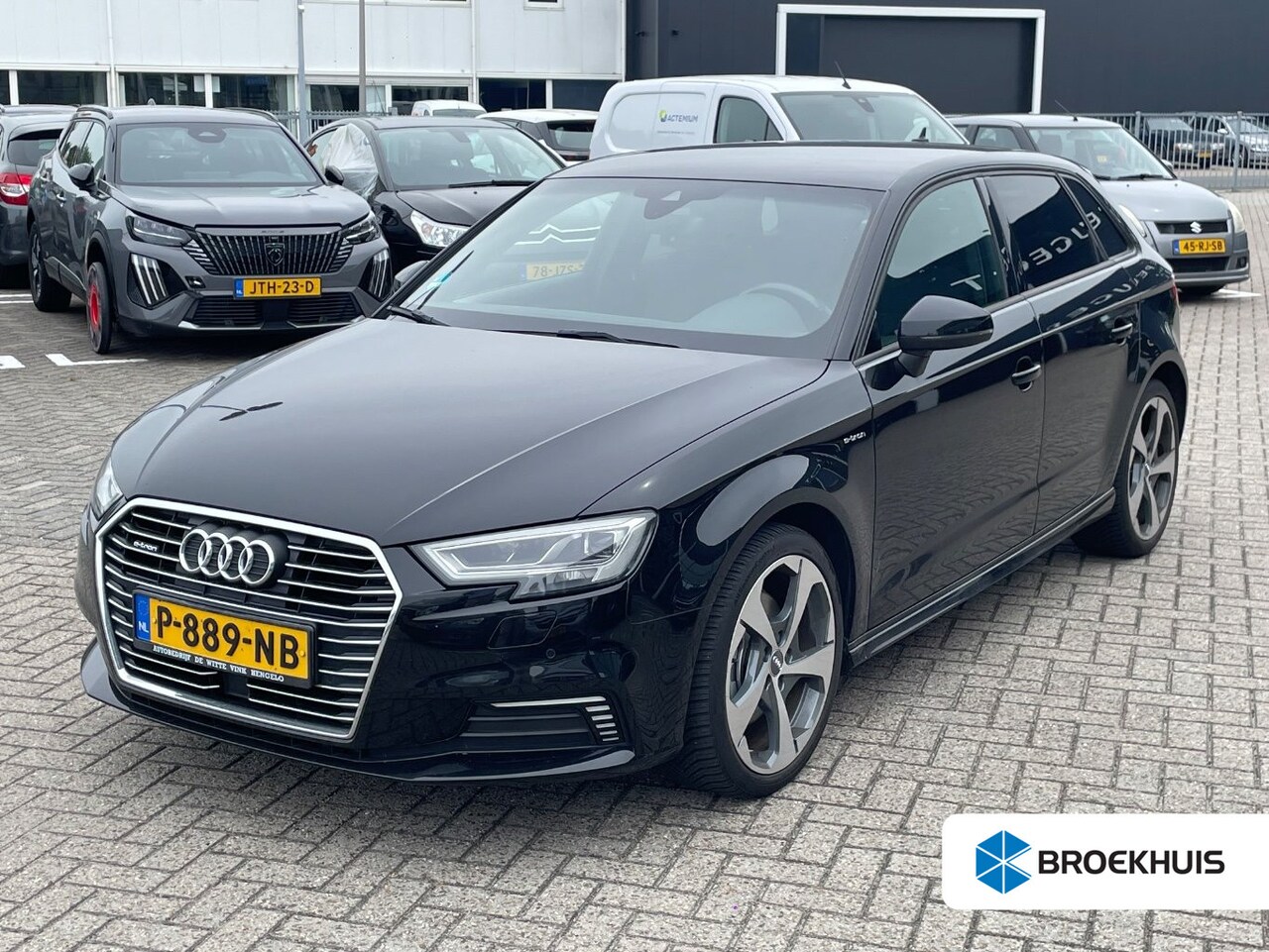 Audi A3 Sportback - 1.4 e-tron Sport Pro Line plus 1.4 e-tron Sport Pro Line plus - AutoWereld.nl
