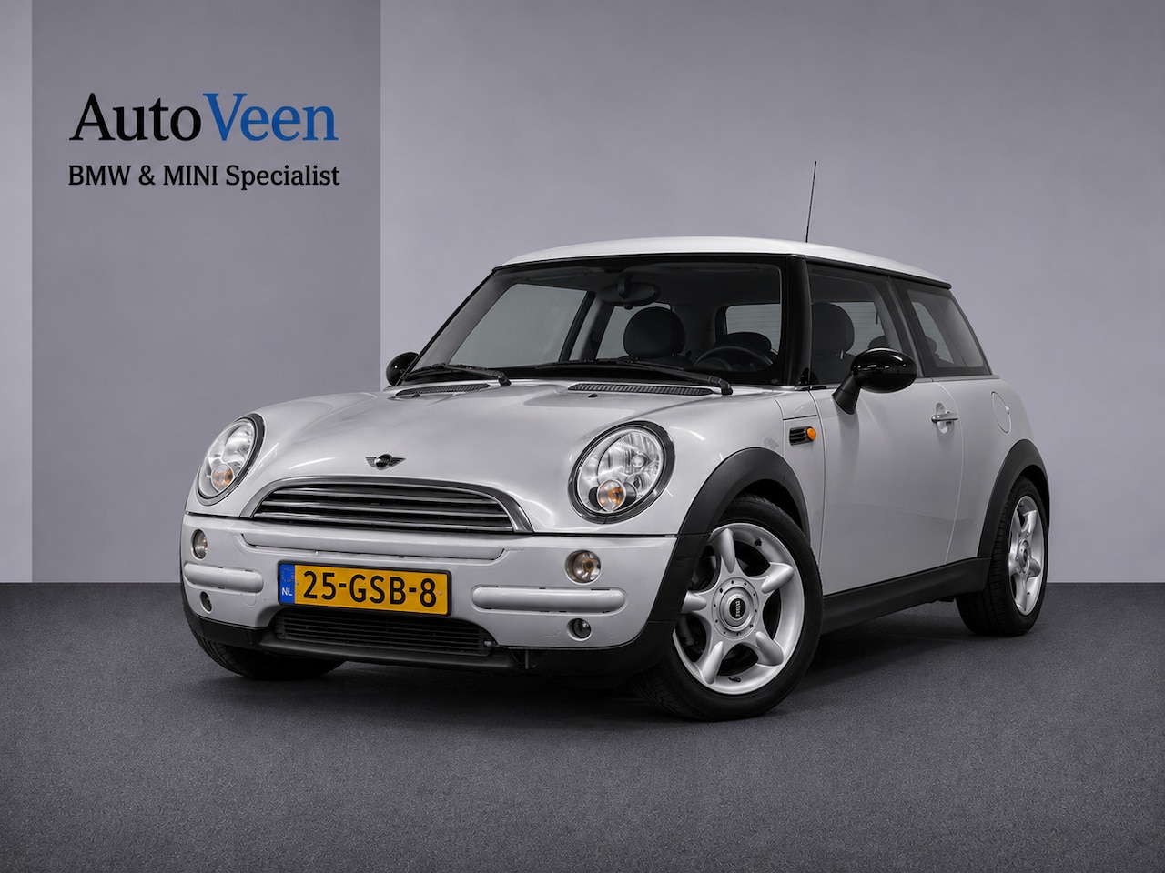 MINI Cooper - Mini 1.6 Chili INRUILKOOPJE (STOELVERWARMING, AIRCO, LEDER, AUTOMAAT) - AutoWereld.nl