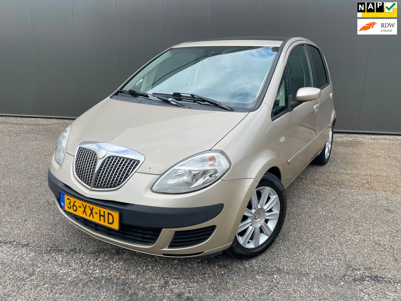 Lancia Musa - 1.4-16V Platino 1ste Eigenaar NAP Panorama luxe uitvoering! - AutoWereld.nl