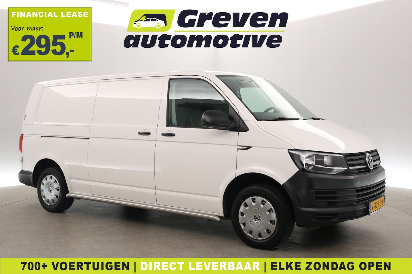 Volkswagen Transporter - 2.0 TDI L2H1 140PK | Airco | Cruise | Trekhaak | 3 Zits | Sidebars - AutoWereld.nl