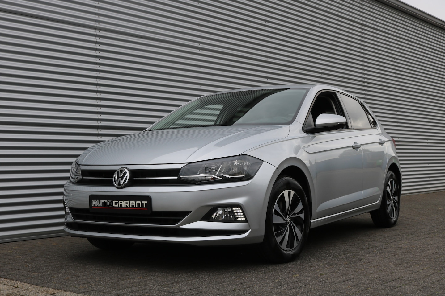 Volkswagen Polo - 1.0 TSI DSG (CLima Cruise Carplay LM-Velgen PrivacyGlass) - AutoWereld.nl