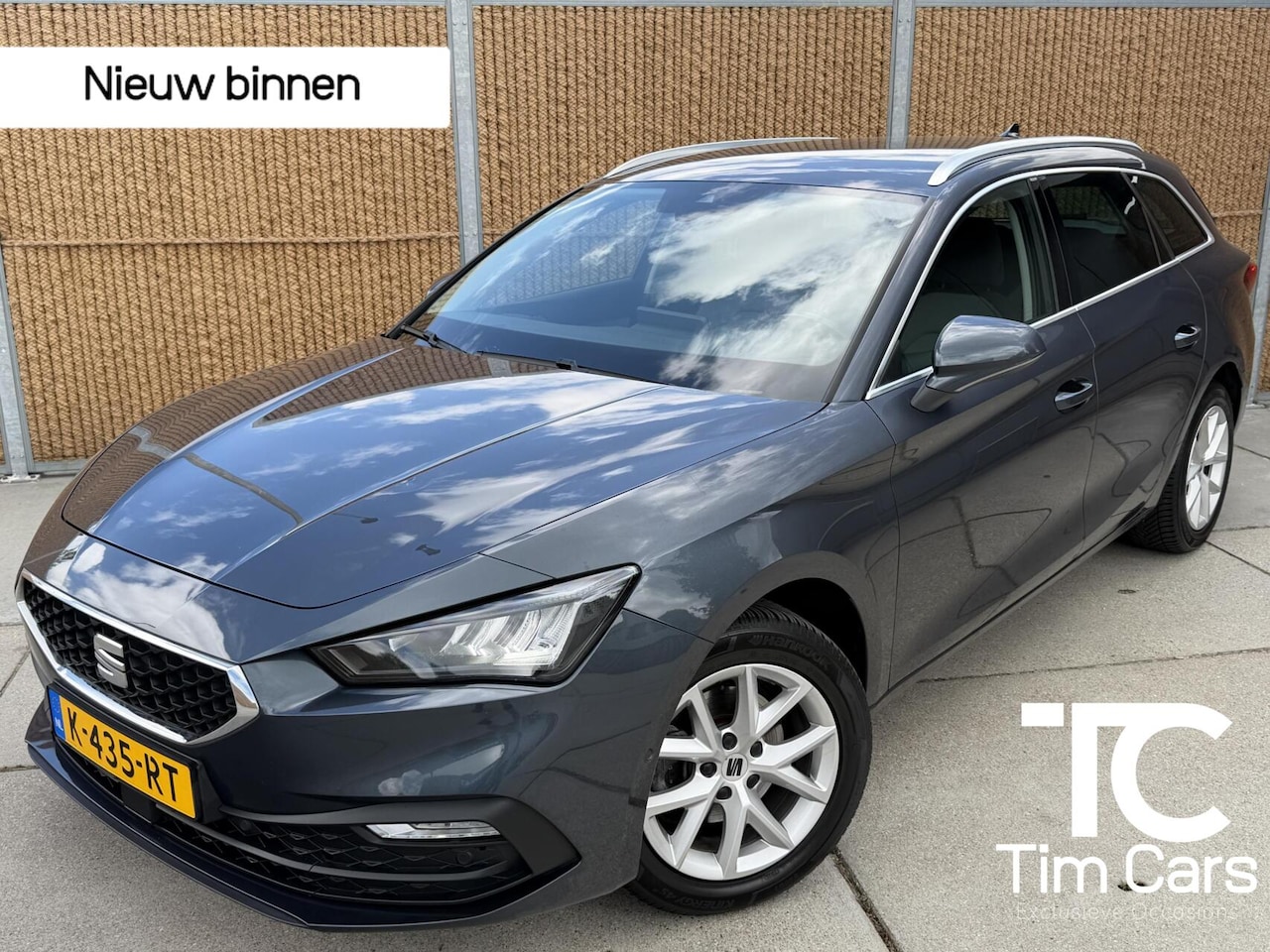 SEAT Leon Sportstourer - 1.0 TSI Style Business Intense Trekhaak | LED verlichting | Apple CarPlay/Android Auto | N - AutoWereld.nl