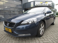 Volvo V40 - 1.6 D2 Momentum / NAV / CAMERA / CLIMATE / PDC
