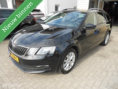 Skoda Octavia Combi - 1.0 TSI Greentech Ambition Business Trekhaak Apple Car play