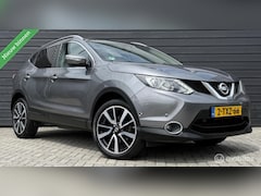 Nissan Qashqai - 1.2 T Premier Edition Pano.dak/Trekhaak/Navi/LED