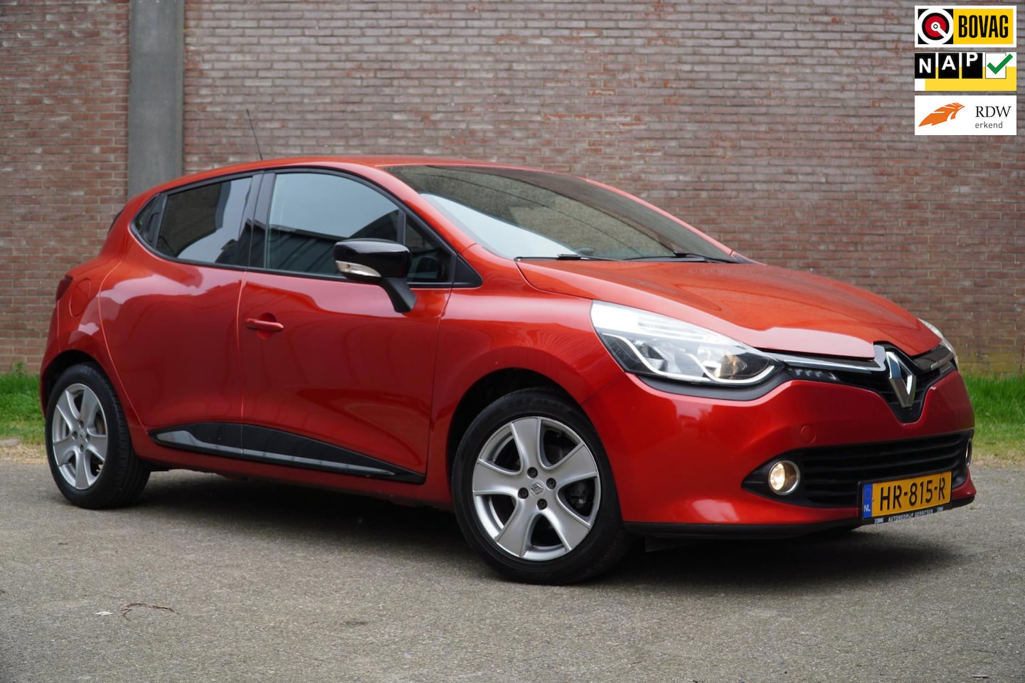 Renault Clio - 0.9 TCe Expression 0.9 TCe Expression, Airco, Navigatie, PDC achter, Lichtmetalen velgen, Ned. Auto - AutoWereld.nl