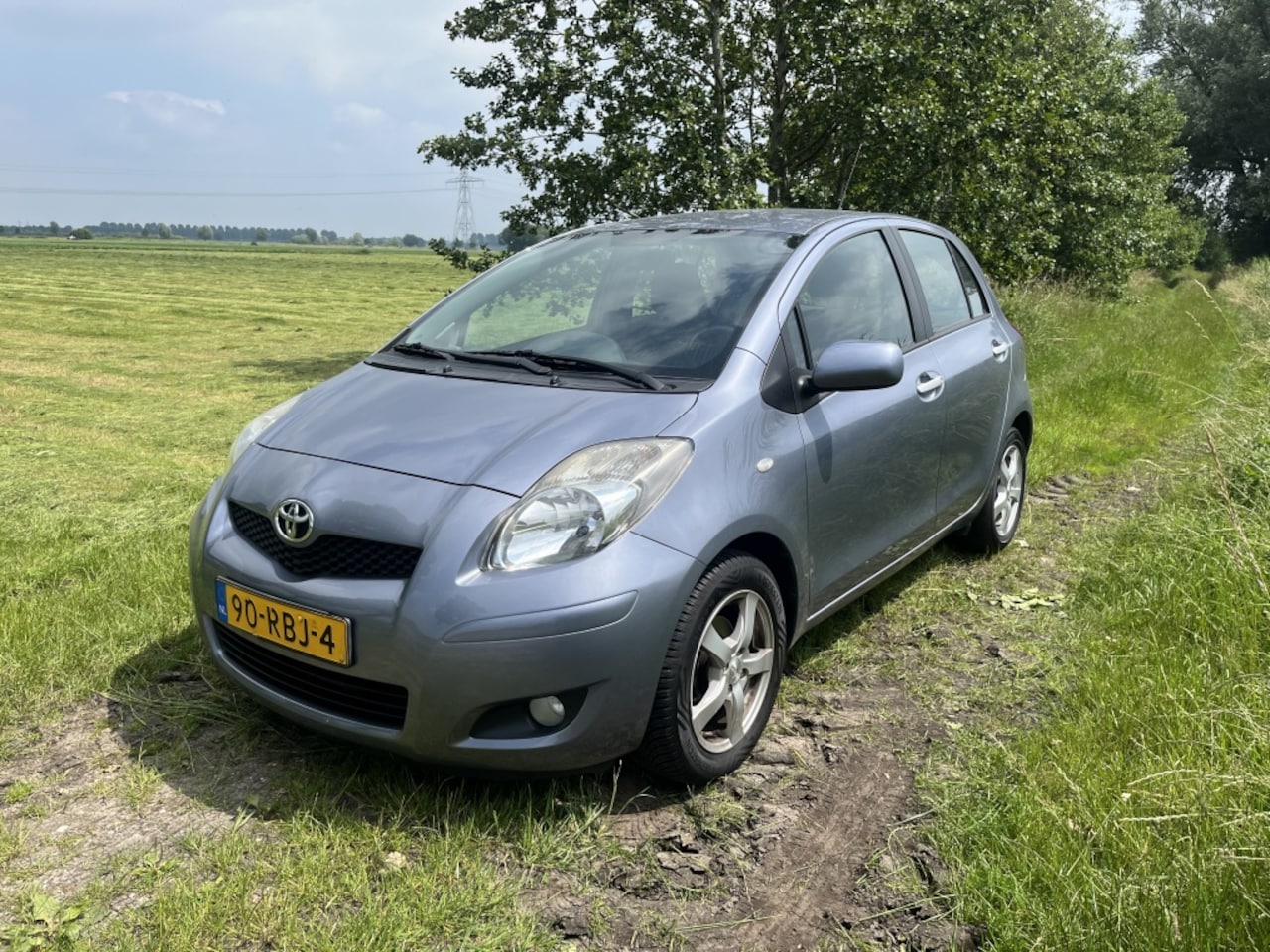 Toyota Yaris - 1.3 VVT-i Aspiration 1.3 VVTi Aspiration - AutoWereld.nl