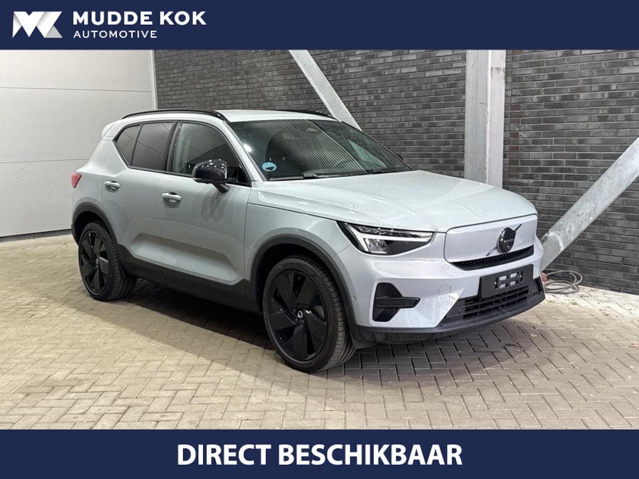 Volvo EX40 - Twin Motor Plus Black Edition 82 kWh | 409 PK! | AWD | 360° Camera | Harman/Kardon | Stoel - AutoWereld.nl
