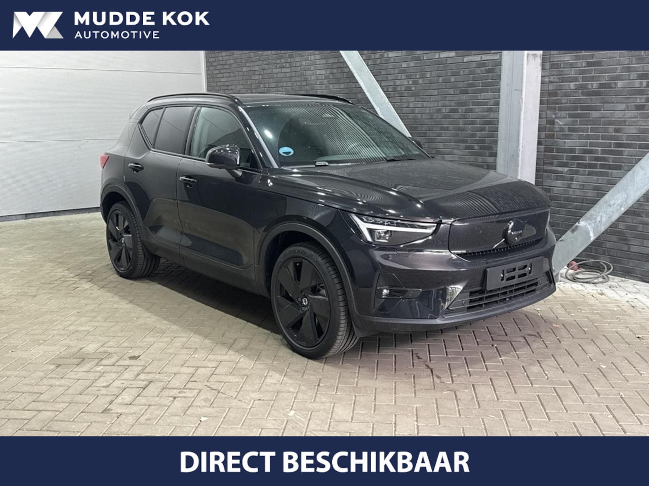 Volvo EX40 - Twin Motor Plus Black Edition 82 kWh AWD en 409 PK! | Panoramadak | 360 Camera | 20 Inch - AutoWereld.nl