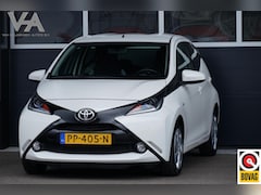 Toyota Aygo - 1.0 VVT-i x-play, NL, camera, bluetooth, navi