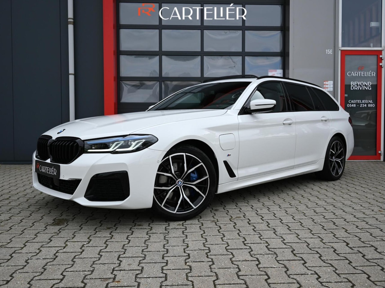 BMW 5-serie Touring - 530e M-Sport xDrive High Executive | M Seats | Pano | 360 | H&K | Leder | Carplay | Memory - AutoWereld.nl